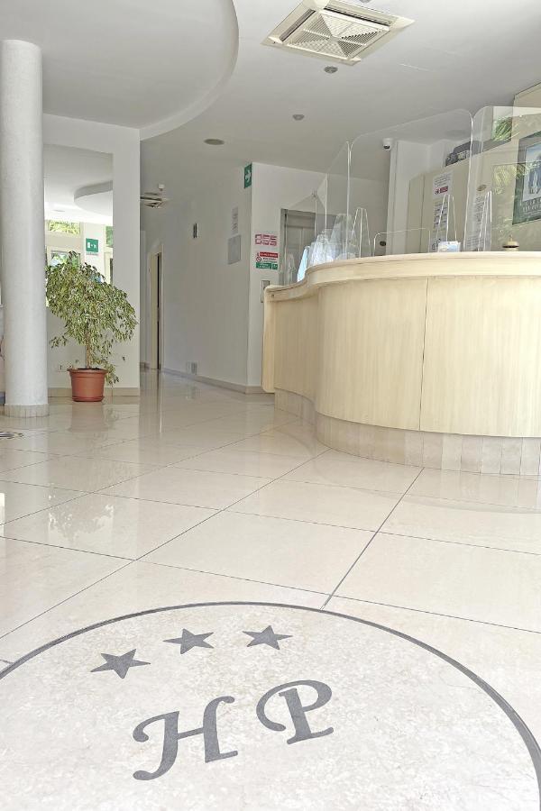 Hotel Pigalle Forte dei Marmi Exterior photo